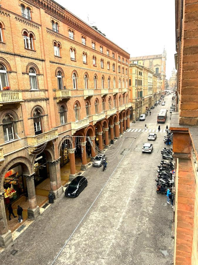 Suite In The Center Of Bologna Exterior photo